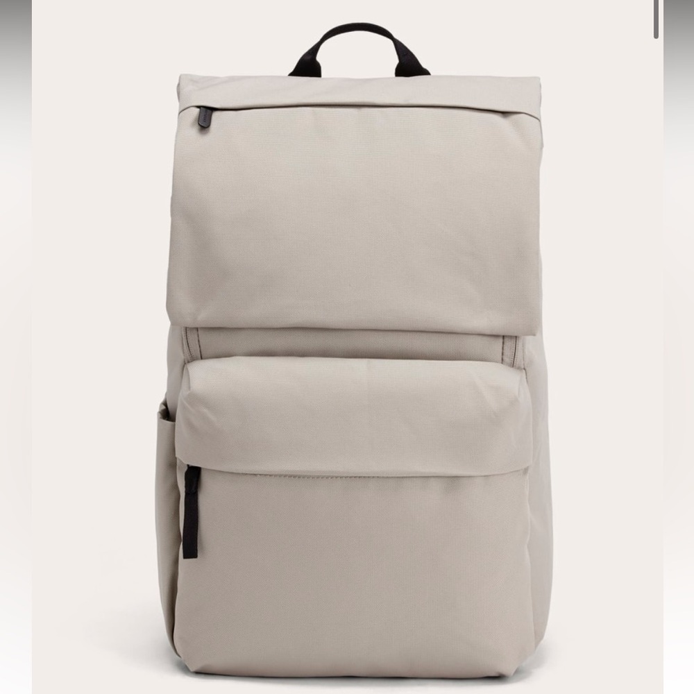 Everlane THE RENEW TRANSIT BACKPACK Unisex